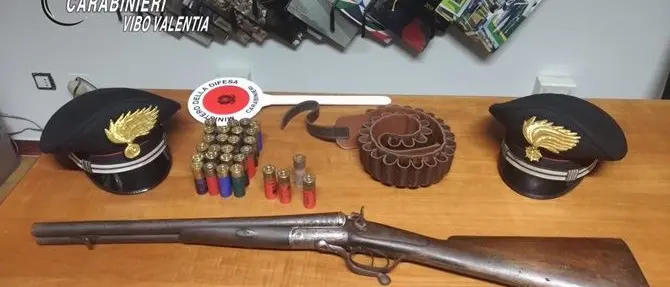 Capistrano, rinvenute armi e munizioni in un casolare