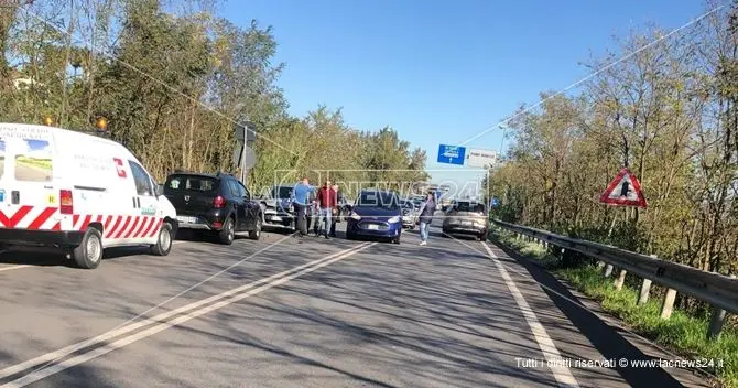 Tamponamento sulla statale 107 a Rende, traffico bloccato