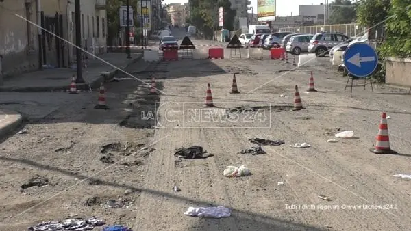 Incidente mortale a Reggio, strada dissequestrata. Ma la riapertura potrebbe tardare