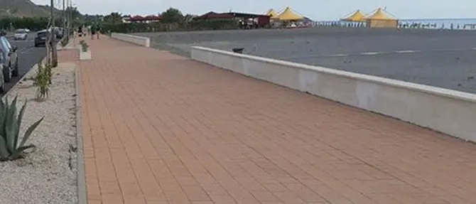 «Il lungomare di Santa Maria del Cedro costruito in cambio di oneri non versati»