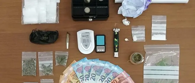 Catanzaro, controlli antidroga: coppia finisce in manette