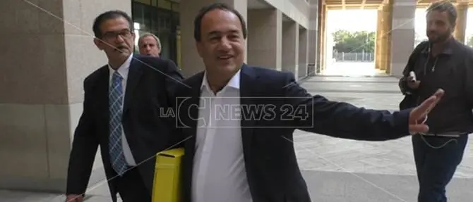 Lucano in Procura dopo i suoi esposti: «Riace chiede giustizia»