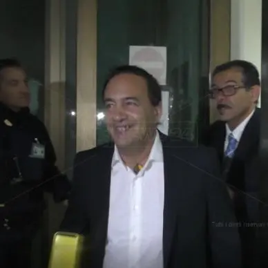 Lucano a Reggio: «Minniti sta con Riace? Da ministro mai visto»