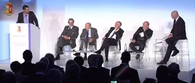 Calendario Polizia 2019, parte del ricavato andrà al progetto «Yemen»