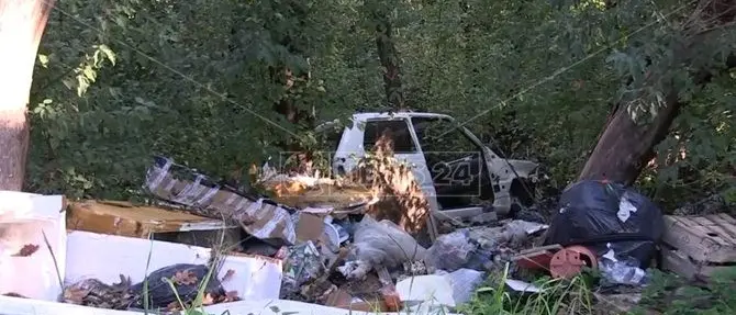 Rende e quelle mini discariche che sfregiano la periferia