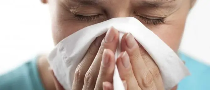 L'influenza colpisce ancora: 283mila italiani si sono ammalati