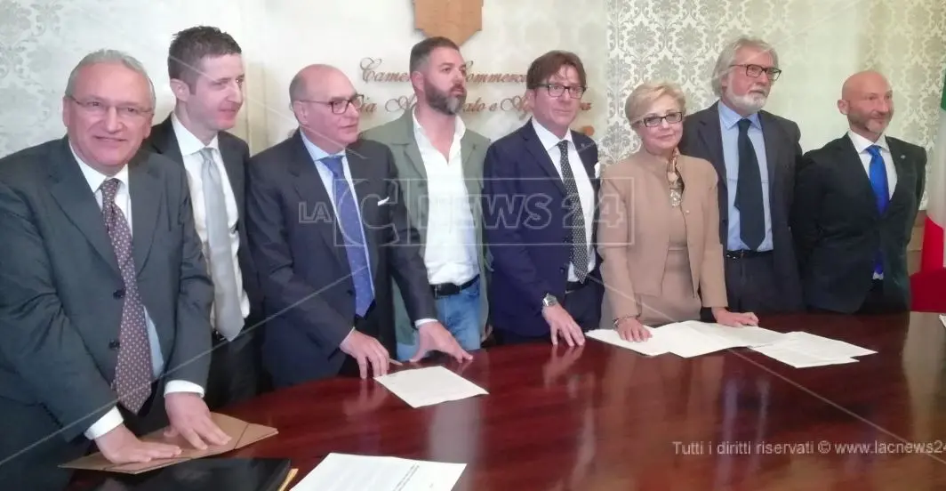 Le attività commerciali tornano nel centro storico di Catanzaro, siglato un accordo