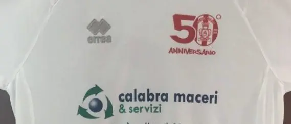 SERIE C | Rende, sabato in campo con la maglia celebrativa del cinquantenario