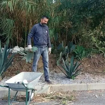 Il sindaco giardiniere che dedica i weekend al verde di Tropea