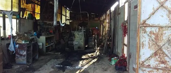 Le intimidazioni e le minacce di morte per un terreno conteso, in carcere padre e figli