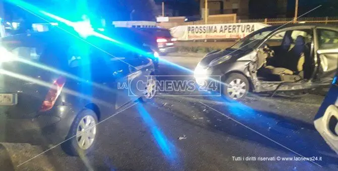 Incidente stradale sulla statale 106 a Sellia Marina, due feriti