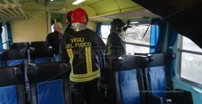 Treno colpito da una tromba d’aria, il racconto di una testimone: «Un incubo»