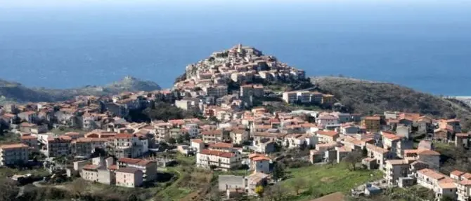 Per un pugno di arance, a Grisolia la presentazione del libro di Francesco Papa