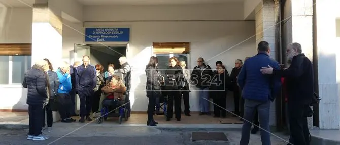 Tropea, i dializzati sospendono le cure per protesta