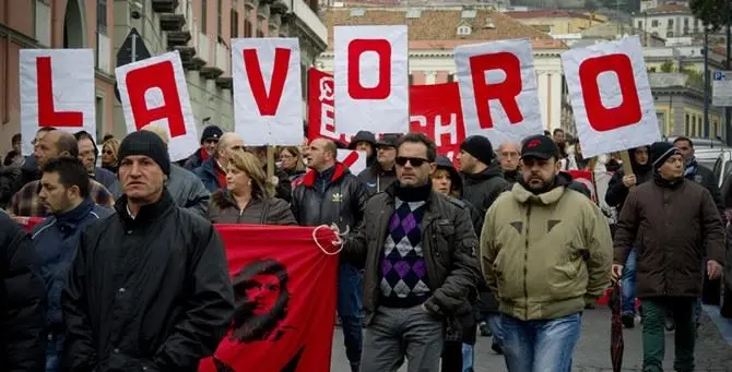 Lsu e Lpu, la politica li ha lasciati soli. Pronta a esplodere l’ennesima bomba sociale