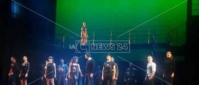 Flashdance rivive sul palcoscenico del Rendano