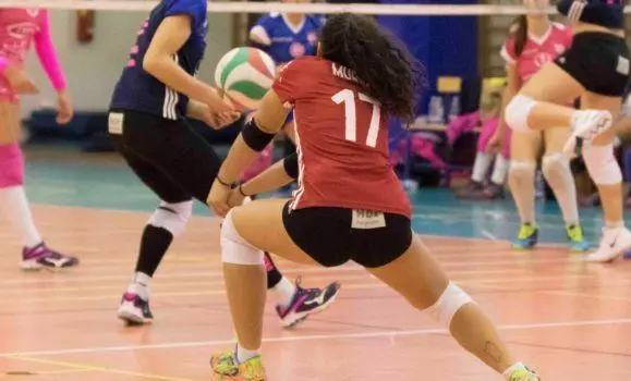 VOLLEY B2 FEMMINILE | Pizzo, che colpo a Catania: la Mediolanum strappa 3 punti