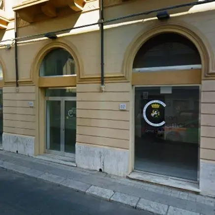 Pizzeria incendiata a Reggio, dal Comune un locale gratis ai titolari