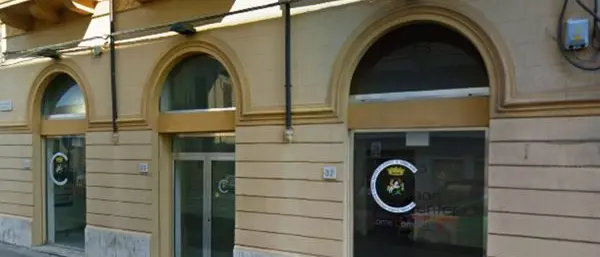 Pizzeria incendiata a Reggio, dal Comune un locale gratis ai titolari