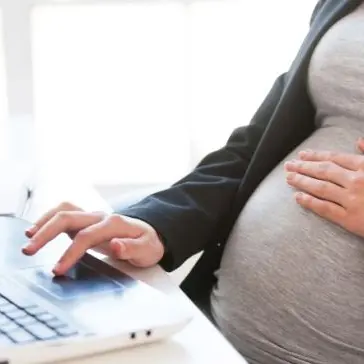 Maternità, le donne potranno lavorare fino al parto