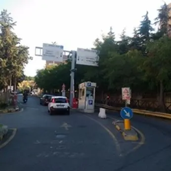 Agenti aggrediti da un detenuto a Reggio Calabria