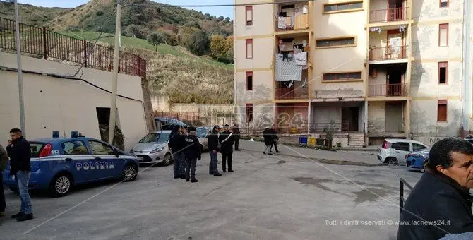 Periferie degradate, le associazioni di quartiere scendono in piazza