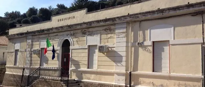 Bagaladi, intimidazione al capo dell’Ufficio tecnico