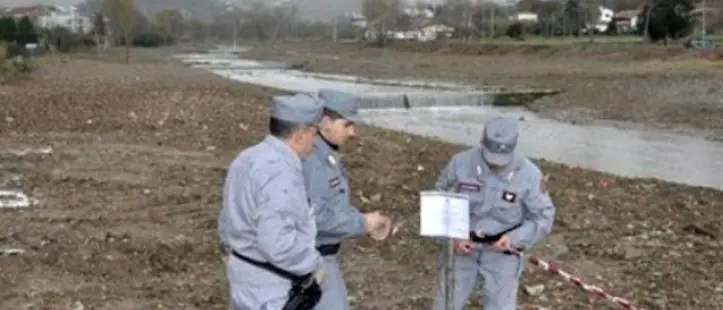 Rende, distrutto l'ecosistema sulle rive del torrente Surdo: scatta il sequestro