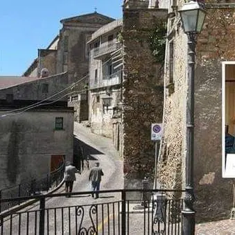 Guardia Piemontese, il sindaco Vincenzo Rocchetti torna in libertà