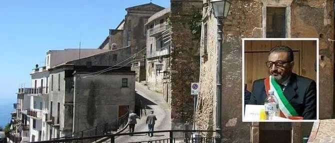 Guardia Piemontese, il sindaco Vincenzo Rocchetti torna in libertà