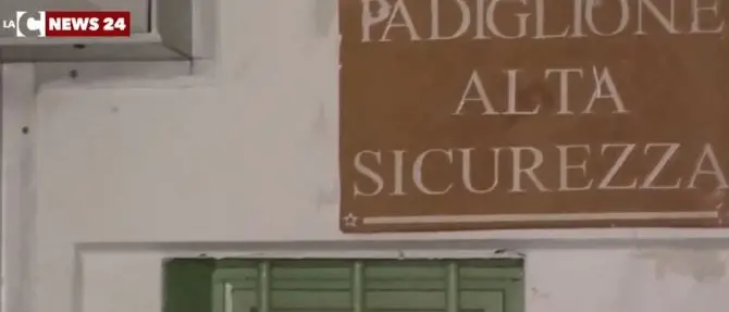 “Le voci di dentro”, a Reggio i detenuti raccontano il carcere