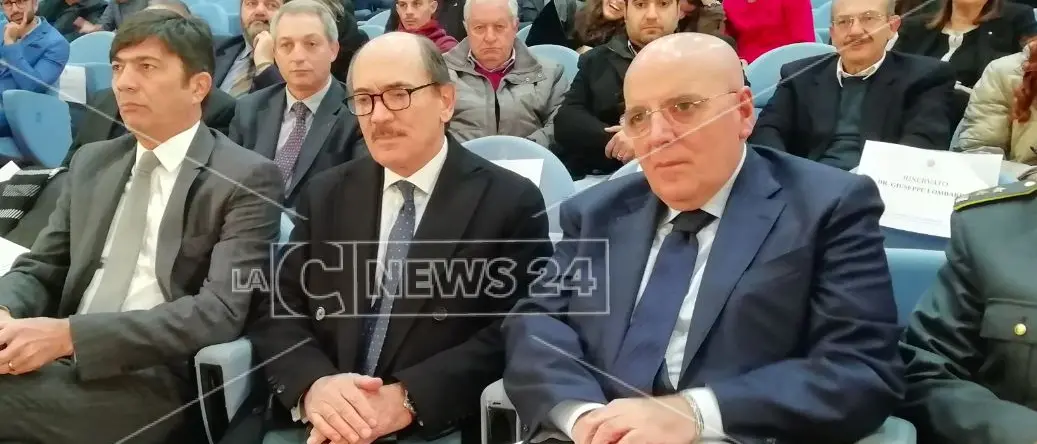 A Catanzaro la Calabria che combatte la mafia incontra il procuratore nazionale De Raho