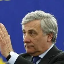 FI: Siclari e Cannizzaro ballano la rumba delle convention reggine, in mezzo Tajani