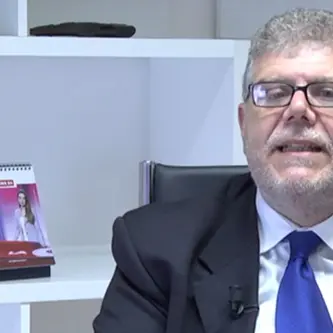 Vibo: «Luciano prende lucciole per lanterne ma non chiarisce la sua posizione politica»