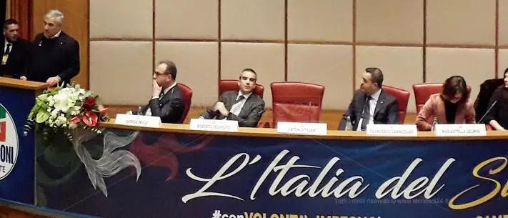 Tajani va da Cannizzaro ma non conferma Occhiuto: «Per la Regione terna di nomi»