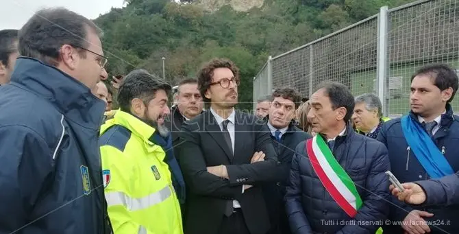 Toninelli in Calabria: «Italia non può crescere senza il Sud»