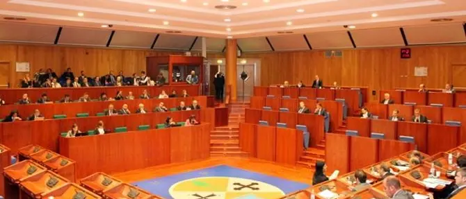 Oliverio indagato, la Giunta regionale: «Certi della sua trasparenza»