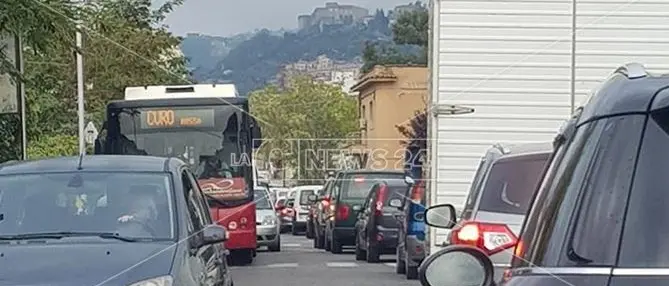 Cosenza, traffico in tilt: giornata da bollino nero