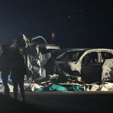 Auto contromano, sei morti