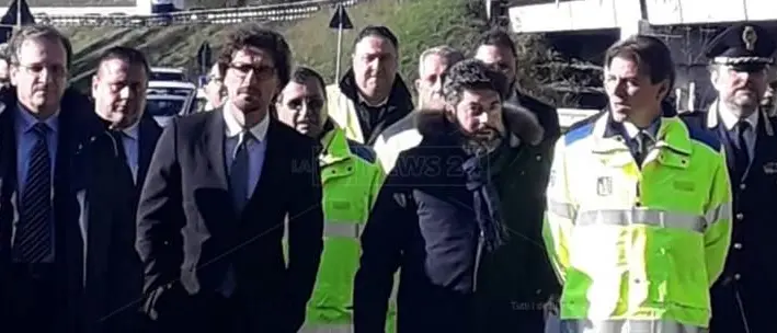 Toninelli in Calabria: «Infrastrutture? Qui siamo alle prime lettere dell’alfabeto»