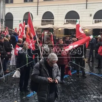 Ex Lsu-Lpu, il presidio dei precari calabresi davanti al Senato