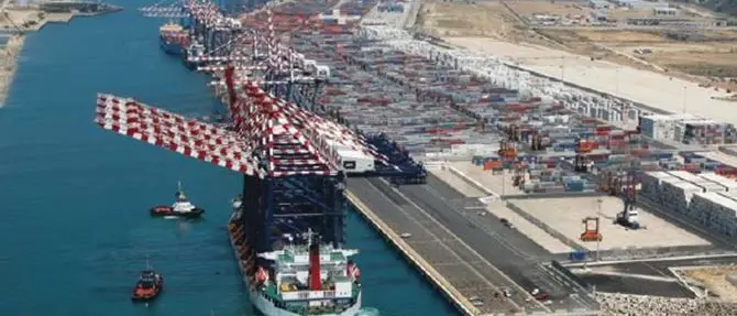 Porto di Gioia Tauro, vertice in Prefettura: «Dialogo e confronto»