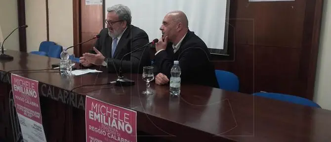 Lo schiaffo di Emiliano ad Oliverio: sulla sanità è inutile chiedere favori a Roma