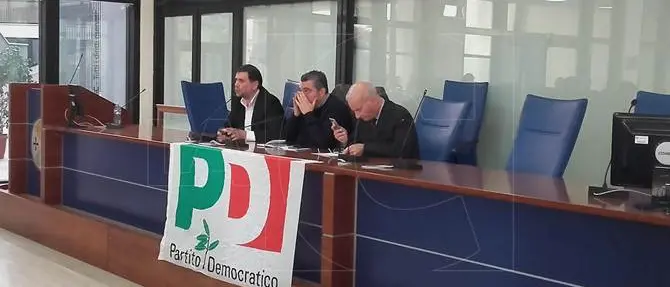 Convenzione Pd a Reggio. Sono tutti renziani i delegati, ma i big marcano visita e la Roccisano diventa un caso
