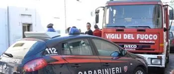 Crosia, incendiata l'auto del vicesindaco. Il figlio spegne le fiamme