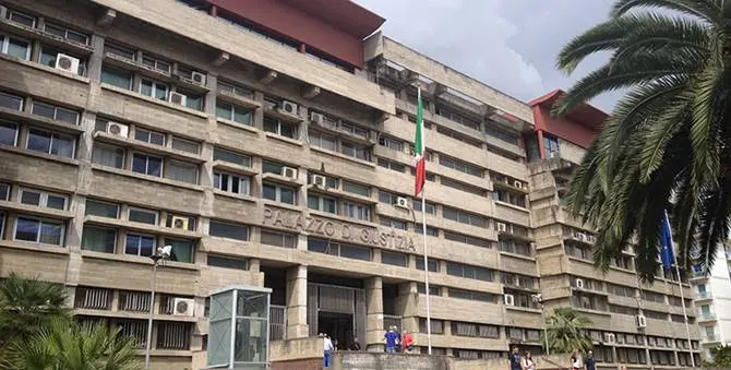 Tribunale di Cosenza paralizzato, i penalisti incrociano le braccia