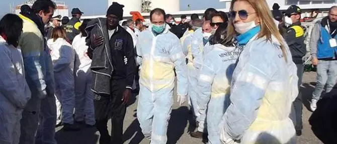 Appello di Manoccio e Corbelli per Ibe, la piccola orfana sbarcata a Crotone