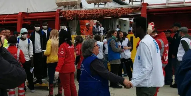 Sbarco di Pasqua a Reggio Calabria, giunti 649 migranti