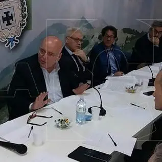 Cosenza, Oliverio: «Senza metrotranvia impatti negativi sulla mobilità dell'intera area urbana»