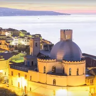 Immagini, suoni e colori per raccontare le suggestioni mediterranee di Pizzo -VIDEO